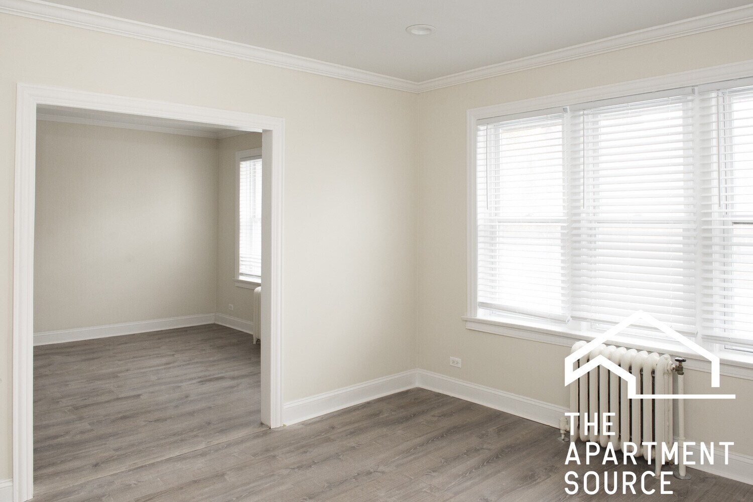 Building Photo - 733 Elm St