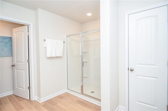 Building Photo - 4551 High Rdg Ct
