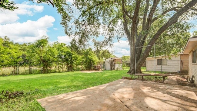 Building Photo - 11427 Newbrook Dr