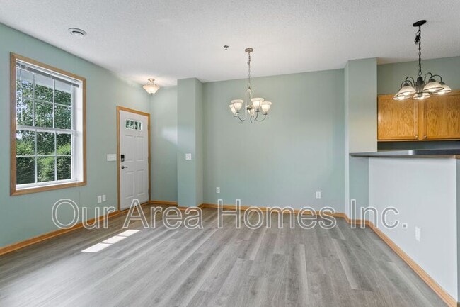 Building Photo - 11322 Aberdeen Cir NE