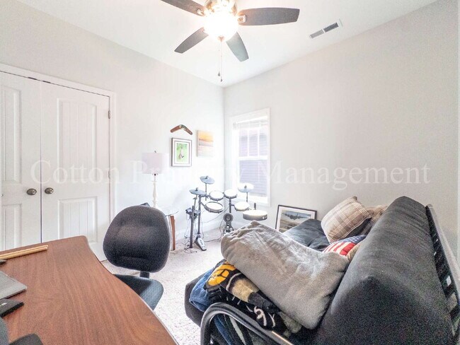 Building Photo - 1163 Dan Owen Dr