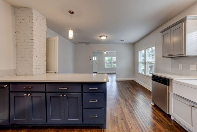 Building Photo - Charming 1920s Remodel | Historic Character with Modern Updates