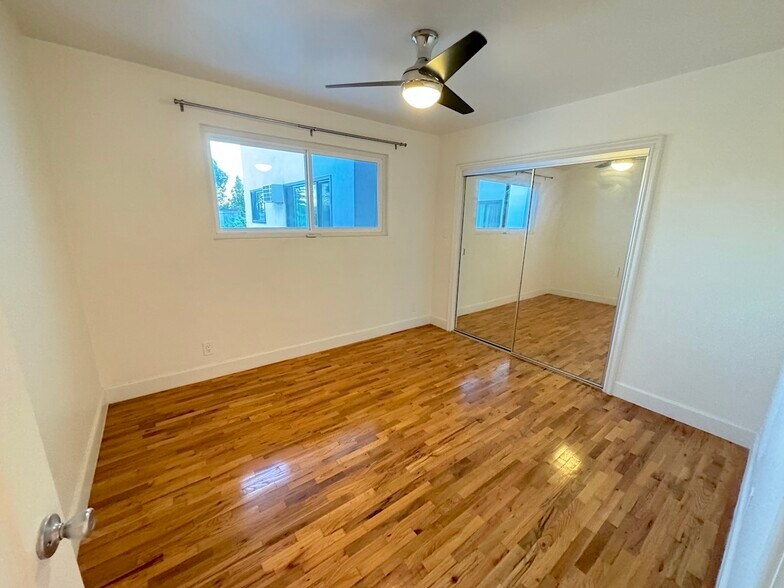 Building Photo - 8585 Pickford St