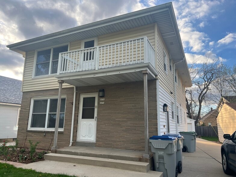 Building Photo - 6654 W Constance Ave