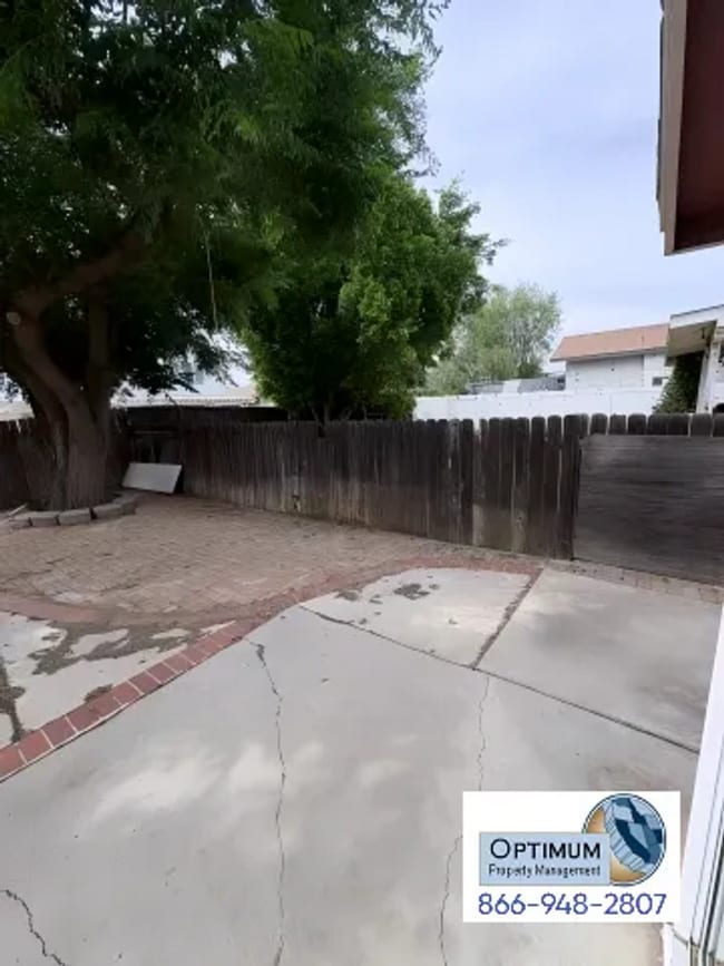 Building Photo - Beautiful Moreno Valley Rental with Sunroom, Fireplace & Spacious Backyard