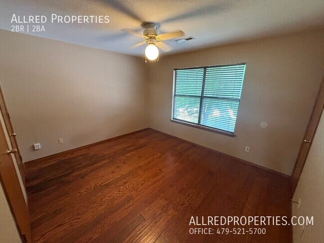 Building Photo - 2481 N Brophy Ave