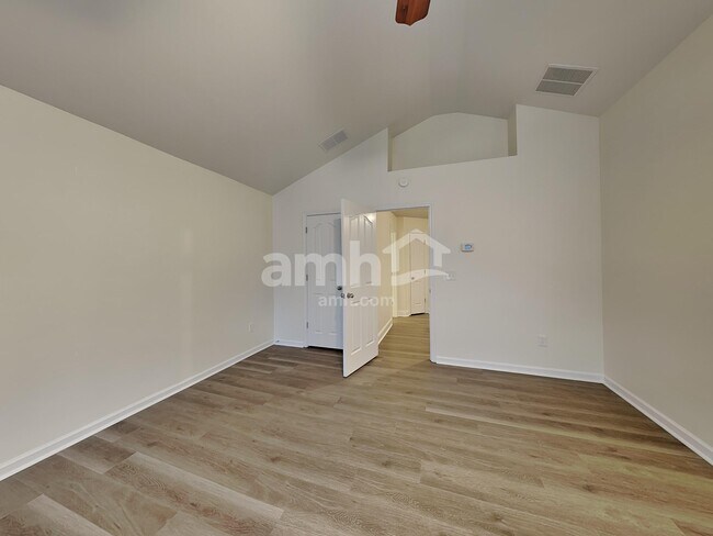 Building Photo - 5231 Apple Grove Rd