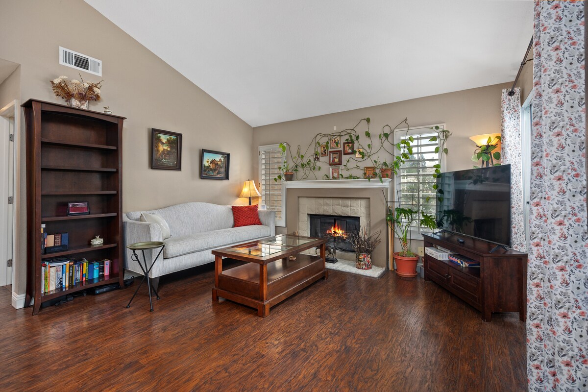 Building Photo - 66 Sandcastle