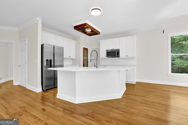 Building Photo - 230 Greystone Ct