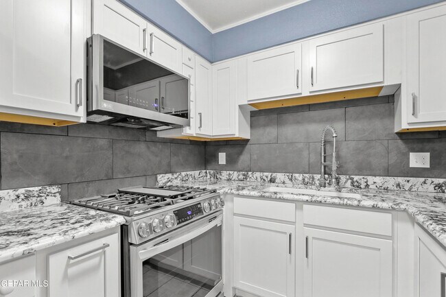 Building Photo - 10505 Cozumel Ln