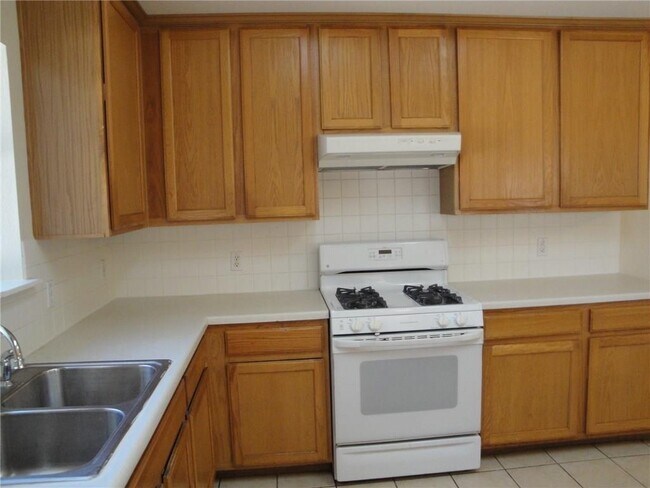 Building Photo - 8021 Luling Ln