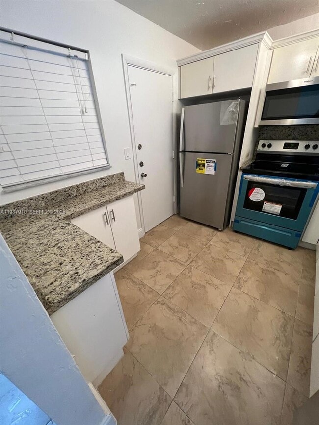 Building Photo - 1939 Jefferson St