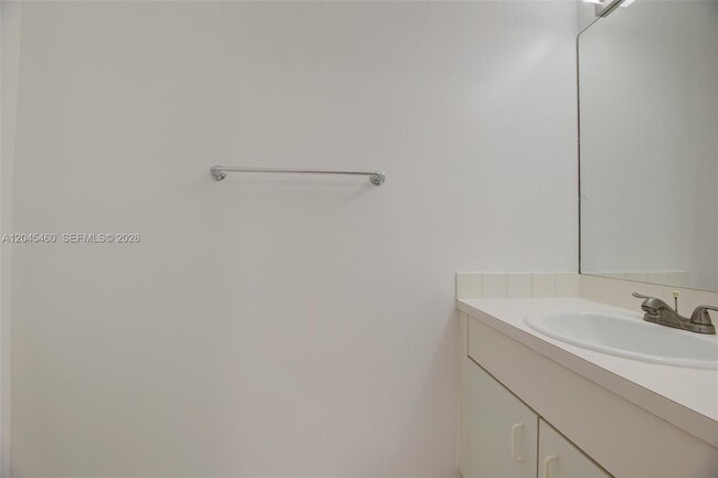 Building Photo - 728 SW 122nd Ave