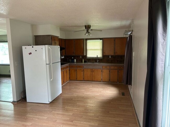 Building Photo - COMING SOON! Beautiful 4 Bedroom Home in N...