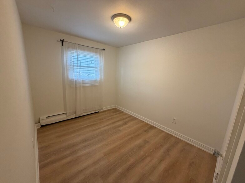 Building Photo - 8956 Griggs Ave