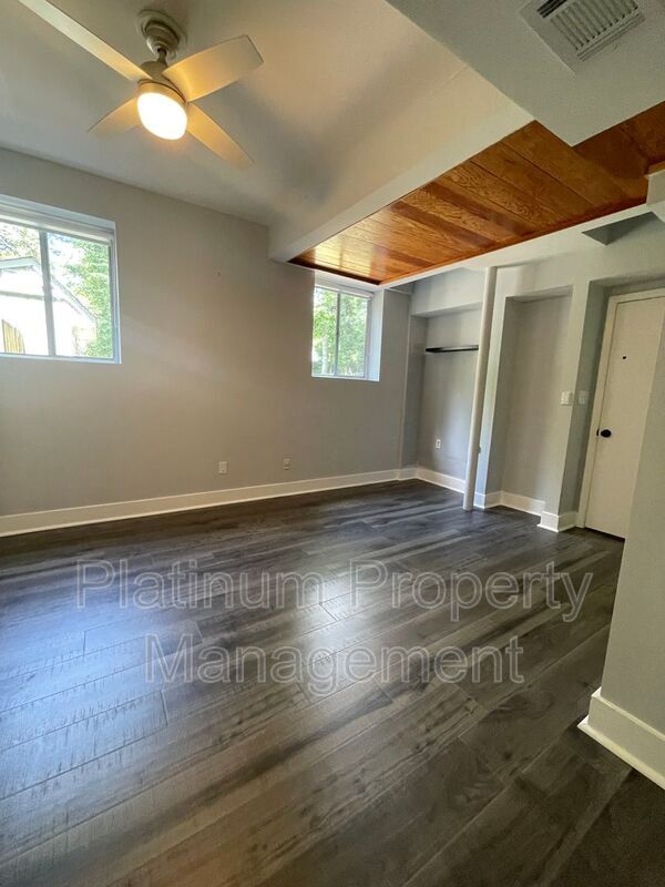 Building Photo - 3828 Donaldson Dr