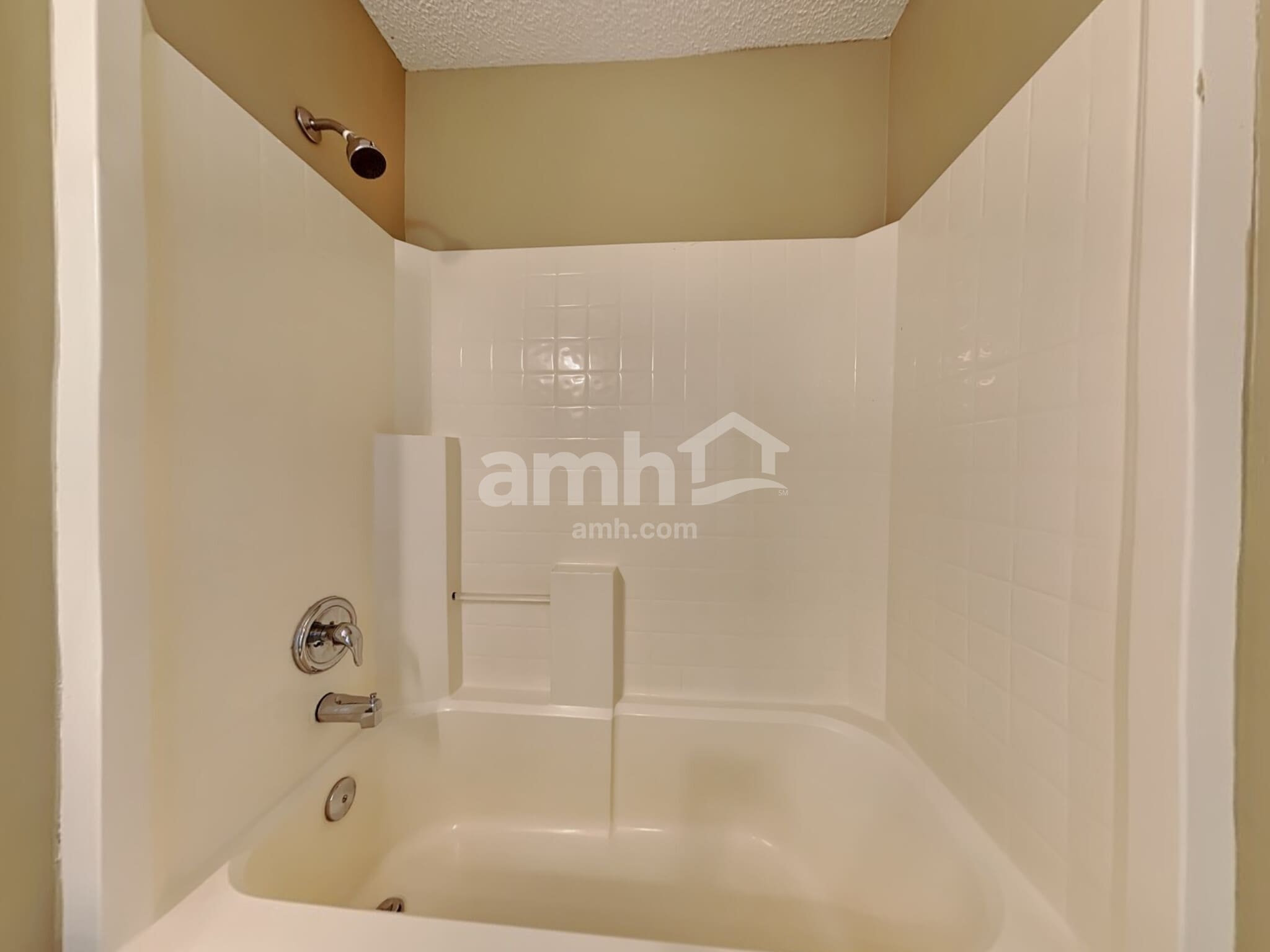 Building Photo - 2143 Featherwood Dr W