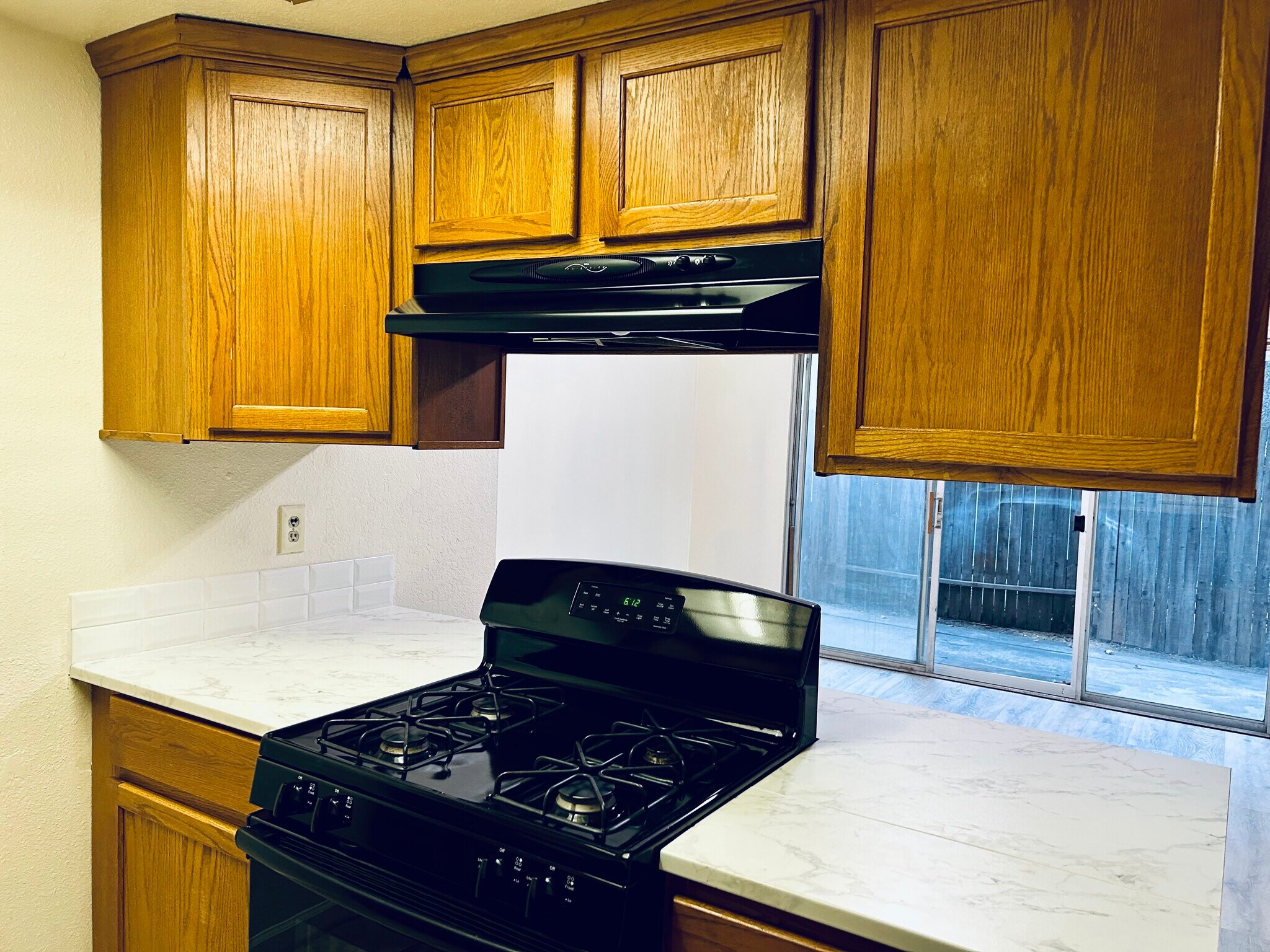 Building Photo - 2930 Lerwick Rd