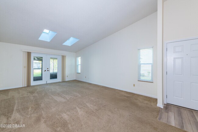 Building Photo - 157 Bob White Ct