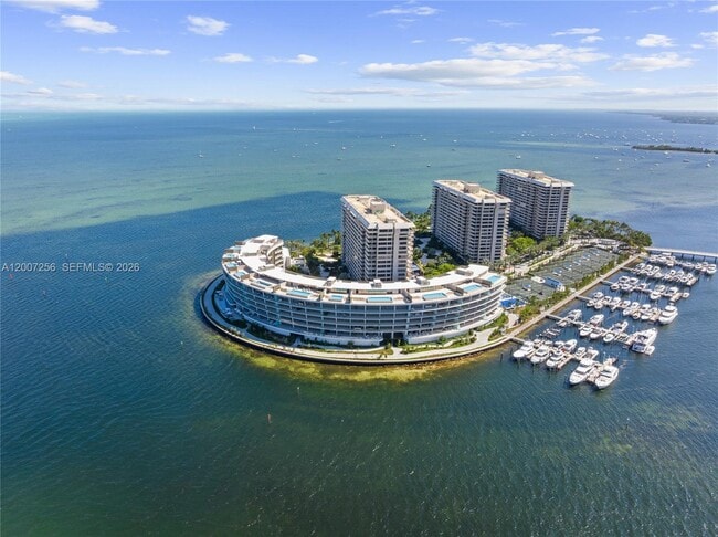 Building Photo - 5 Grove Isle Dr