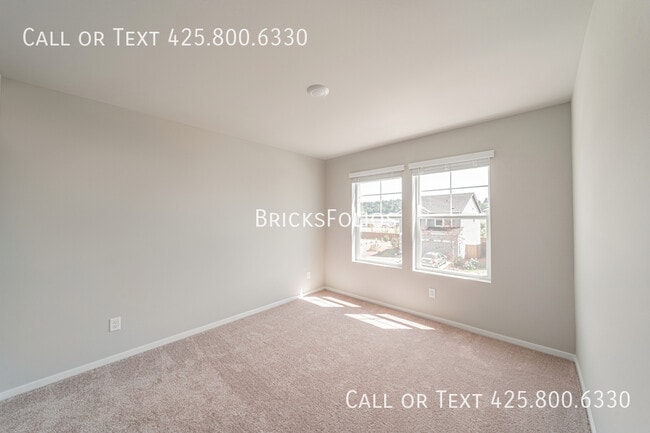 Building Photo - 4245 Pronghorn Pl