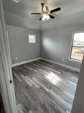 Building Photo - 401 W Elm St