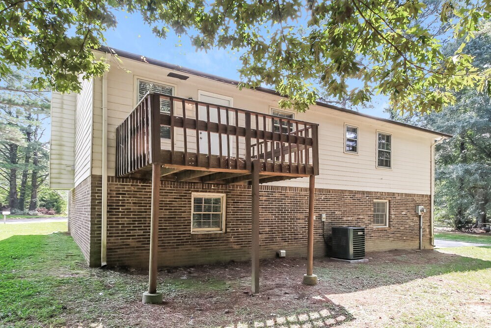 Building Photo - 80 Belmont Park Ln