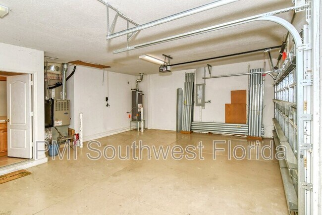 Building Photo - 8234 Barton Farms Blvd