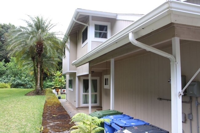 Building Photo - Beautiful 3 Bedroom 2.5 Bath house in Gate...