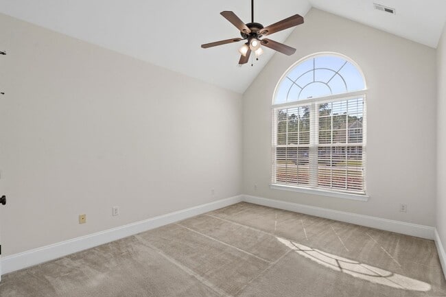 Building Photo - Spacious 4BR/3BA Home in Myrtle Beach – 2,550 Sq Ft & Screened Porch