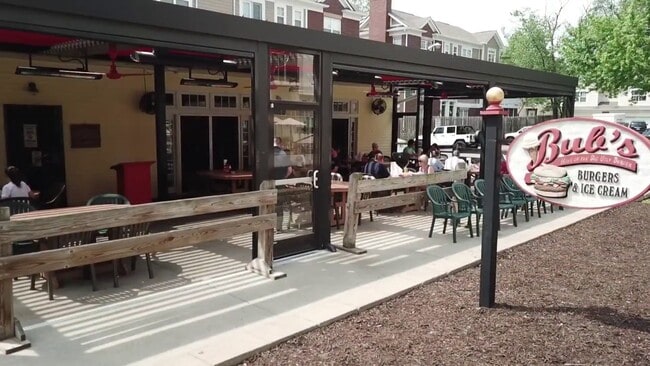 Building Photo - 230 Heritage Ln