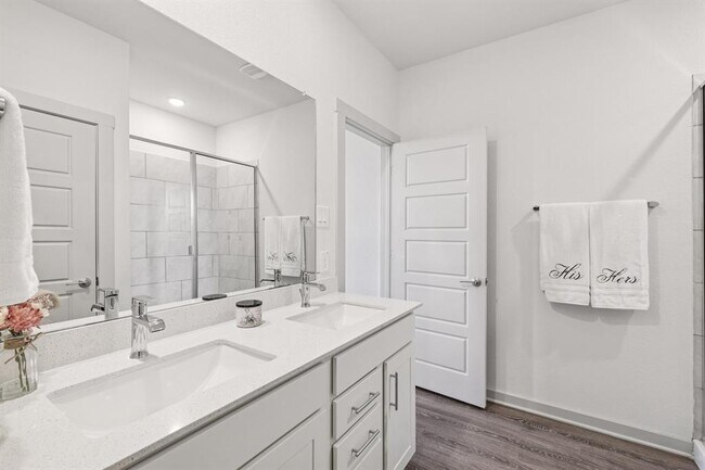 Building Photo - 523 Millbrook Blvd