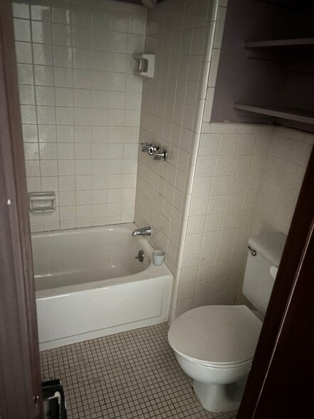 Building Photo - 605 Indian Cir