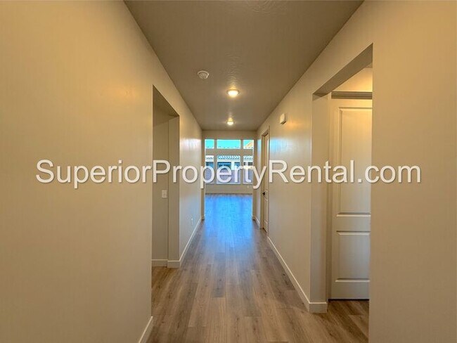 Building Photo - New 3 bed, 2.5 bath with 2 car garage home