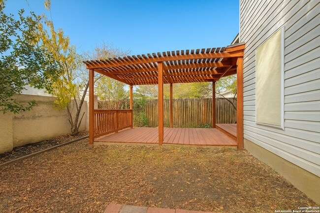 Building Photo - 8811 Breezefield