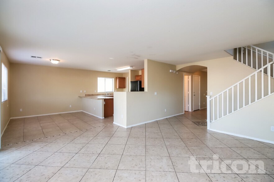 Building Photo - 8332 W Crown King Rd