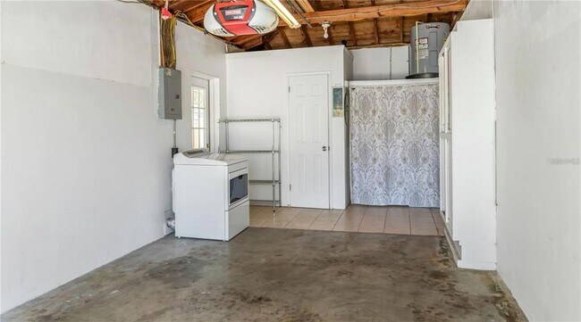 Building Photo - 2368 Cecelia Ln