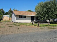 Building Photo - 10404 Grand View Dr