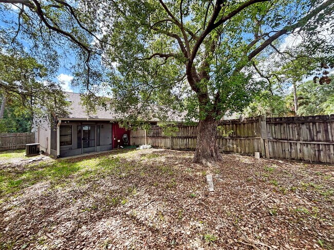 Building Photo - 12216 Fox Hound Ln
