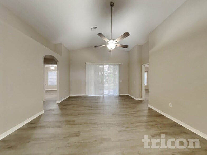 Building Photo - 6944 Crown Lake Dr