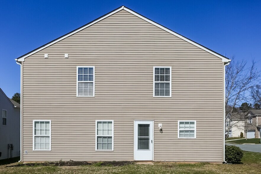 Building Photo - 3118 Bamburgh Ct