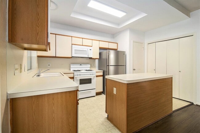 Building Photo - 2930 Williams Grant