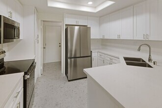 Building Photo - 2-Bedroom Townhome Near UCI – Irvine