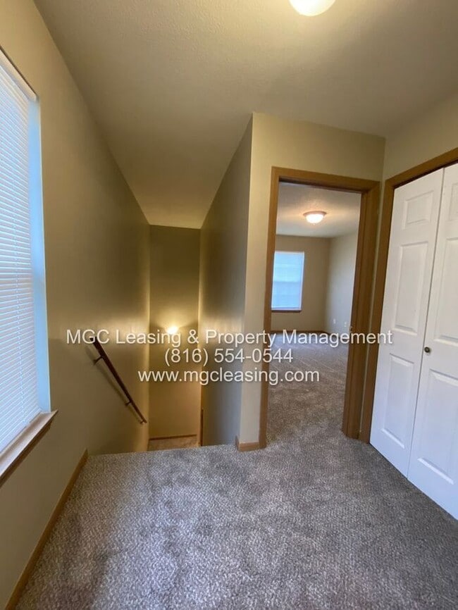 Building Photo - Spacious Duplex Living in the Heart of Lee...