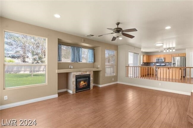 Building Photo - 3916 Varallo St