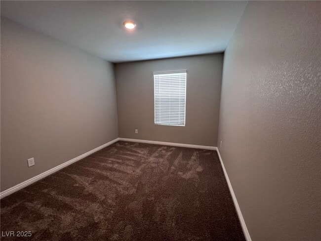 Building Photo - 2990 Saltillo Ln