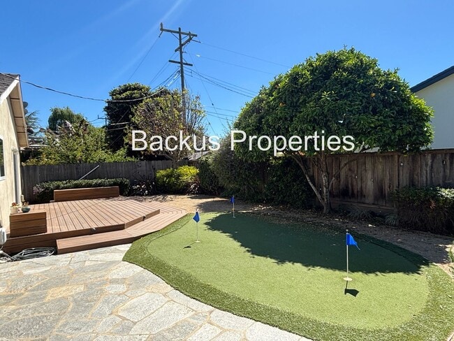 Building Photo - Wonderful four-bedroom corner lot home in South Salinas