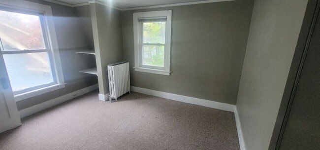 Building Photo - Duluth, MN - 4 bed - 2 bath - Single Famil...