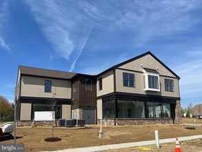 Building Photo - 13 Kennedy St