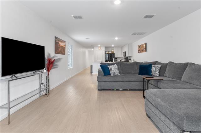 Building Photo - 1930 Wild Orch Ln